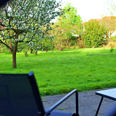 Apartment Garten-blick Stadtwald